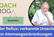 Ein Mann hustet, durch Stillen Reflux